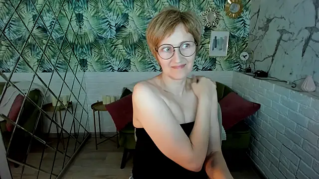 Paris Cherry online show from 07.30.26