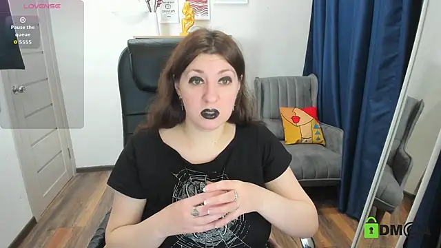 Black Black Rose online show from 11.01.25