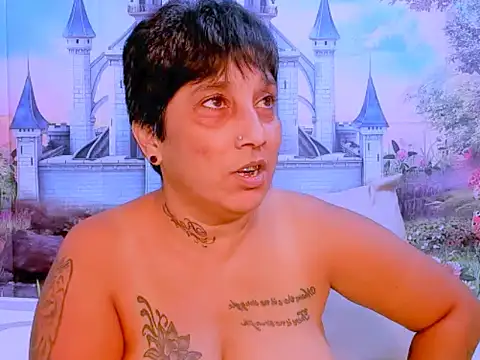 Snapshot of indianroxy chatting on 03.04.25 indianroxy online show from 03.04.25