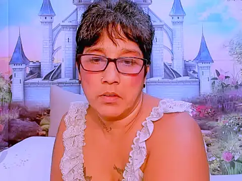 Snapshot of indianroxy chatting on 03.05.25 indianroxy online show from 03.05.25