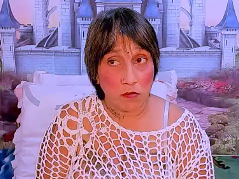 Snapshot of indianroxy chatting on 09.29.25 indianroxy online show from 09.29.25