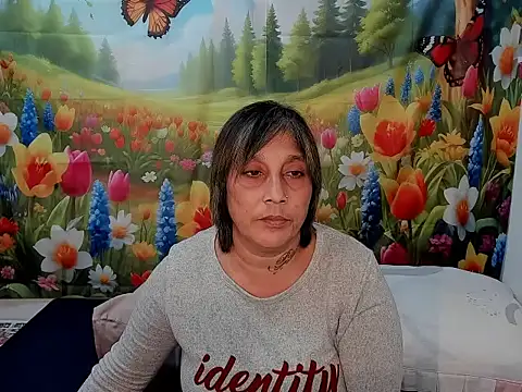 Snapshot of indianroxy chatting on 11.14.25 indianroxy online show from 11.14.25