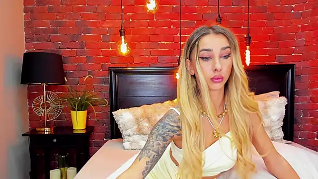 ChristynaRoss online show from 01.10.26