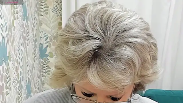 EvelynJoyful online show from 01.24.25