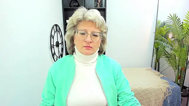 EvelynJoyful online show from 01.13.26