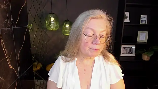 NataliMellow online show from 02.15.26