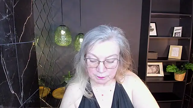 Snapshot of NataliMellow chatting on 03.04.26 NataliMellow online show from 03.04.26