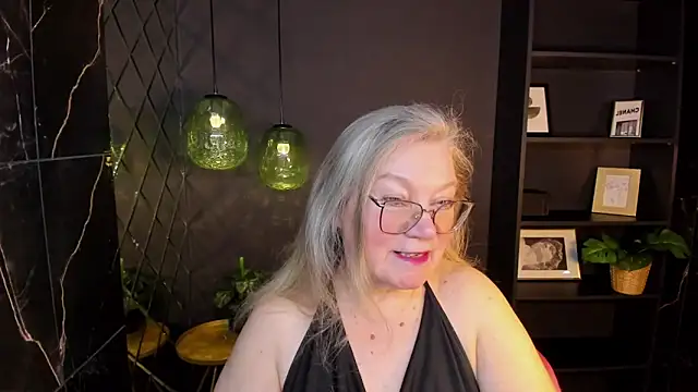 Snapshot of NataliMellow chatting on 03.06.26 NataliMellow online show from 03.06.26