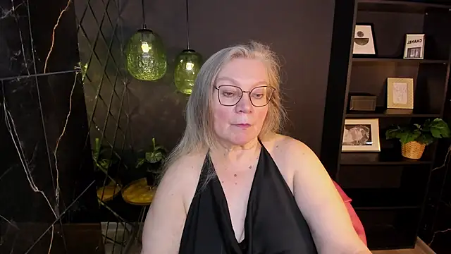 Snapshot of NataliMellow chatting on 03.18.26 NataliMellow online show from 03.18.26