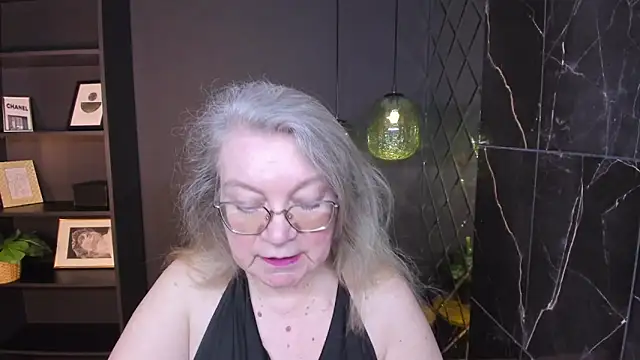 Snapshot of NataliMellow chatting on 03.21.26 NataliMellow online show from 03.21.26