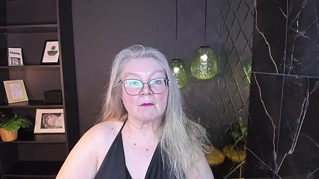 Snapshot of NataliMellow chatting on 03.22.26 NataliMellow online show from 03.22.26