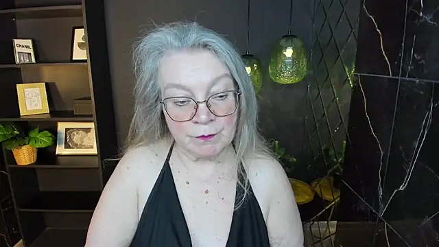 Snapshot of NataliMellow chatting on 04.16.26 NataliMellow online show from 04.16.26