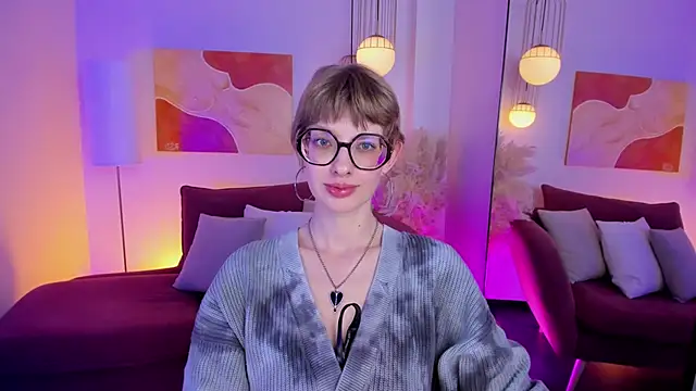 Snapshot of RubySoft chatting on 10.29.25 RubySoft online show from 10.29.25