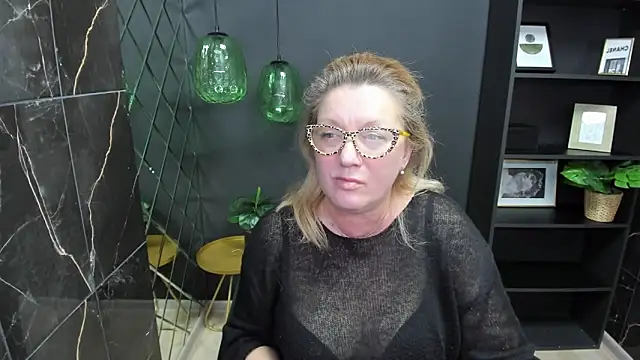 LeaPure online show from 03.01.25