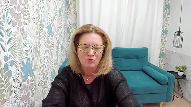 LeaPure online show from 03.08.25