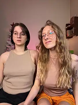 Snapshot of Jitoon_Exe chatting on 01.03.25 Jitoon Exe online show from 01.03.25