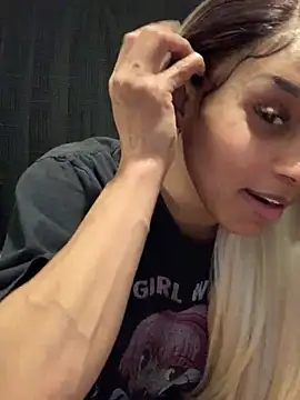 Snapshot of Rakiyahcharms chatting on 02.27.25 Rakiyahcharms online show from 02.27.25