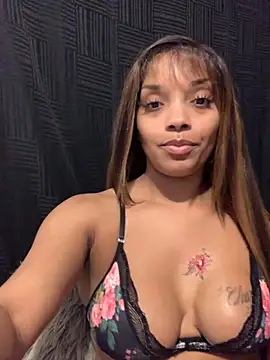 Snapshot of Rakiyahcharms chatting on 09.12.25 Rakiyahcharms online show from 09.12.25