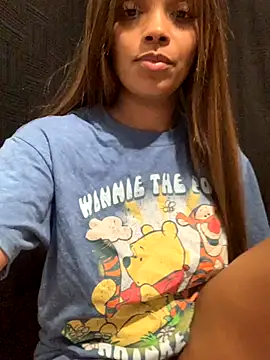 Snapshot of Rakiyahcharms chatting on 09.18.25 Rakiyahcharms online show from 09.18.25