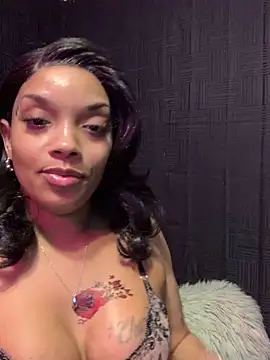 Snapshot of Rakiyahcharms chatting on 11.07.25 Rakiyahcharms online show from 11.07.25