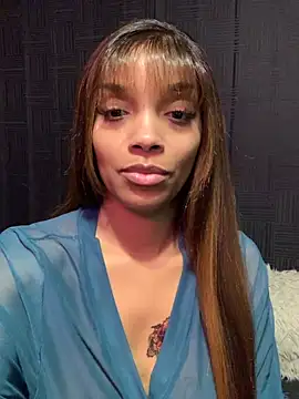 Snapshot of Rakiyahcharms chatting on 11.23.25 Rakiyahcharms online show from 11.23.25