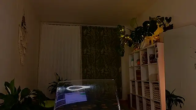 lana sky online show from 02.24.25