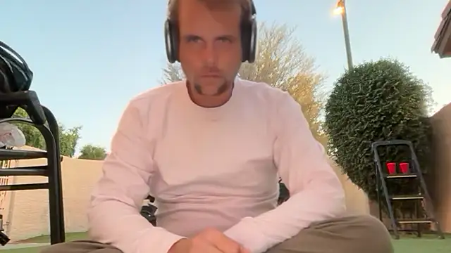 Snapshot of rusharizona chatting on 11.14.25 rusharizona online show from 11.14.25