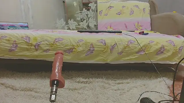 Snapshot of AlinasissyXX chatting on 11.28.25 AlinasissyXX online show from 11.28.25