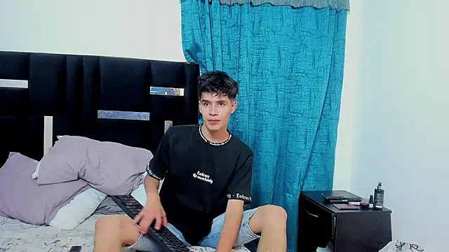 Dimitrixxx   online show from 01.14.25