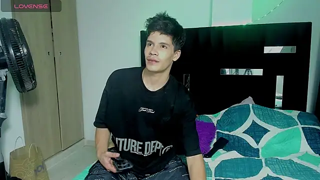 Dimitrixxx   online show from 11.28.25