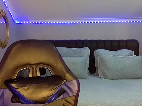 BOOTYBANGER24xx online show from 10.19.25