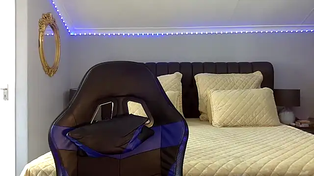 BOOTYBANGER24xx online show from 11.14.25