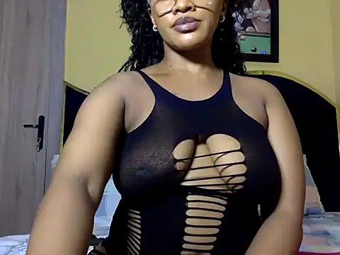 Snapshot of BOOTYBANGER24xx chatting on 03.31.26 BOOTYBANGER24xx online show from 03.31.26