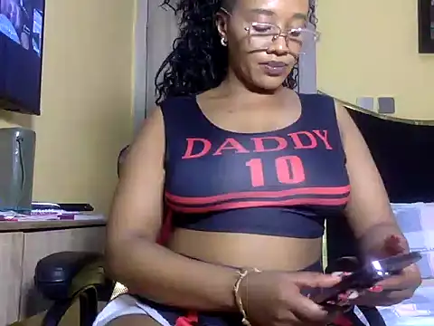 Snapshot of BOOTYBANGER24xx chatting on 04.03.26 BOOTYBANGER24xx online show from 04.03.26