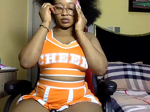 Snapshot of BOOTYBANGER24xx chatting on 04.14.26 BOOTYBANGER24xx online show from 04.14.26