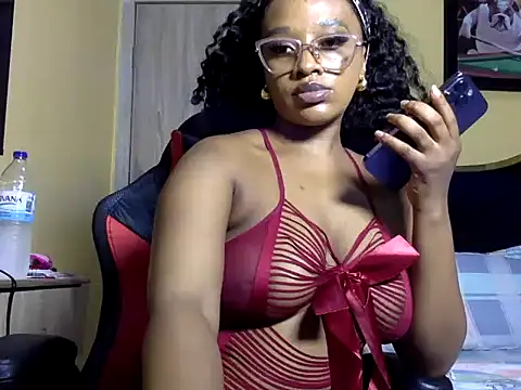 Snapshot of BOOTYBANGER24xx chatting on 05.04.26 BOOTYBANGER24xx online show from 05.04.26