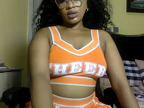 Snapshot of BOOTYBANGER24xx chatting on 05.30.26 BOOTYBANGER24xx online show from 05.30.26