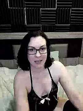 DesreRose online show from 09.13.25