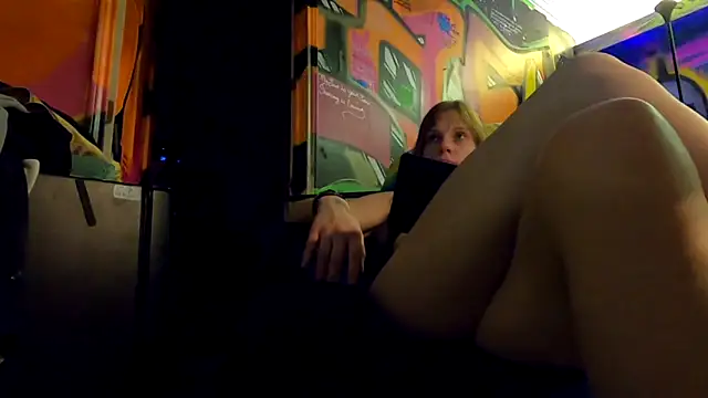 TheDaisyChaos online show from 02.27.25