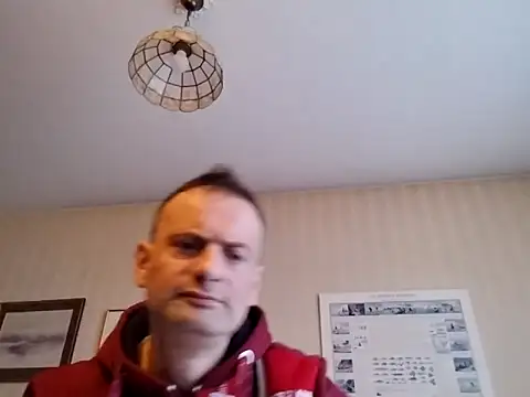 Snapshot of Perv10 chatting on 04.10.26 Perv10 online show from 04.10.26