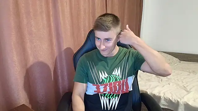 Snapshot of Todhorny9873 chatting on 03.05.25 Todhorny9873 online show from 03.05.25