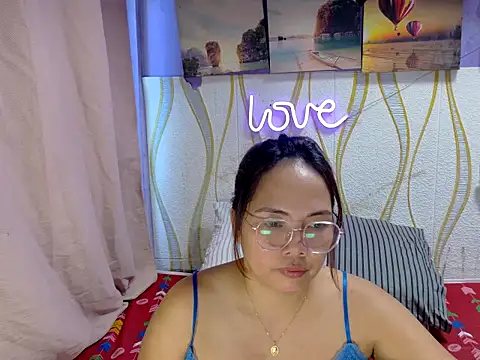 BURBERRY69 online show from 03.17.26