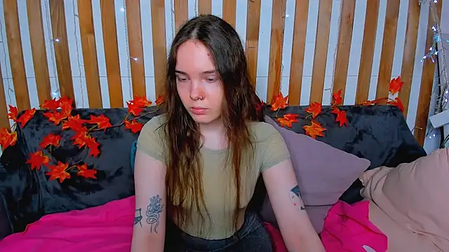 Janie JJ Curvie online show from 12.03.25