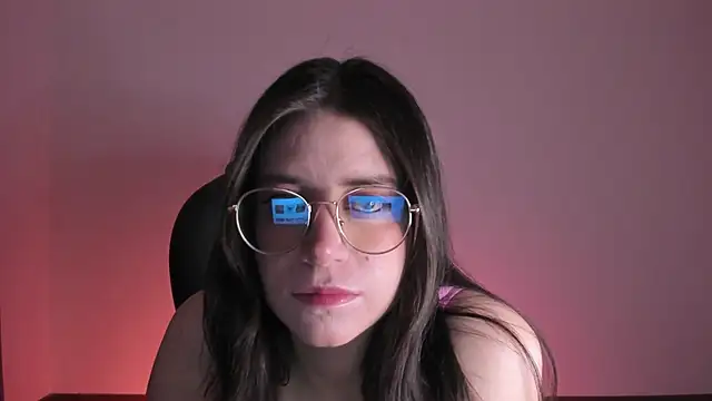 HazelKush online show from 10.15.25