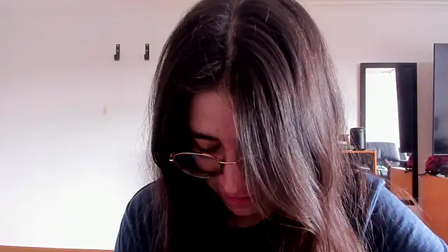 HazelKush online show from 01.15.26