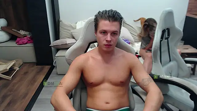 Sunny-Girl1 online show from 10.17.25