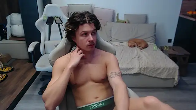 Snapshot of Sunny-Girl1 chatting on 02.11.26 Sunny-Girl1 online show from 02.11.26