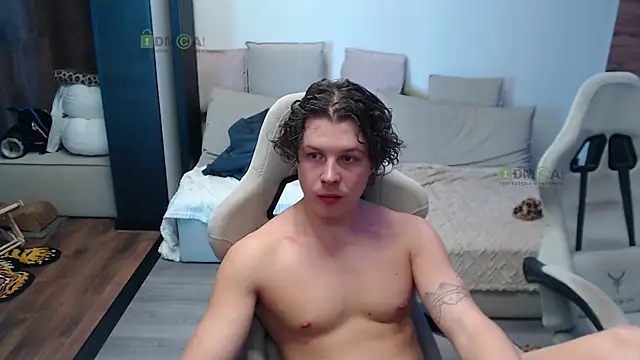 Snapshot of Sunny-Girl1 chatting on 02.25.26 Sunny-Girl1 online show from 02.25.26