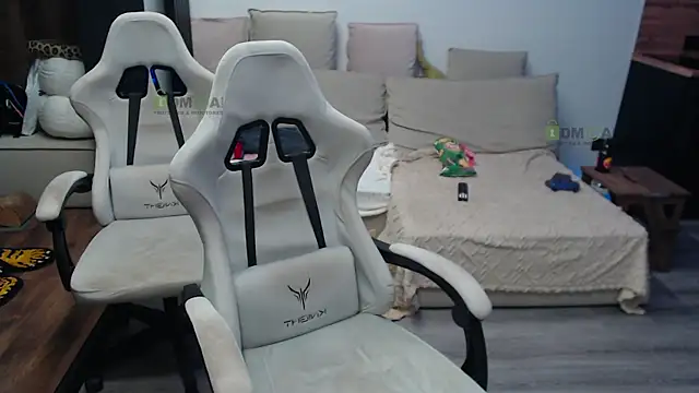 Snapshot of Sunny-Girl1 chatting on 03.01.26 Sunny-Girl1 online show from 03.01.26