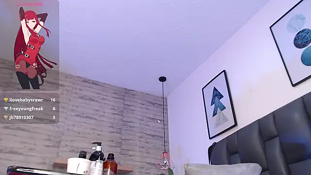 Snapshot of TinnaCobb chatting on 01.15.25 TinnaCobb online show from 01.15.25